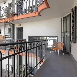 https://relax-apartment-inn.catania-hotels.net