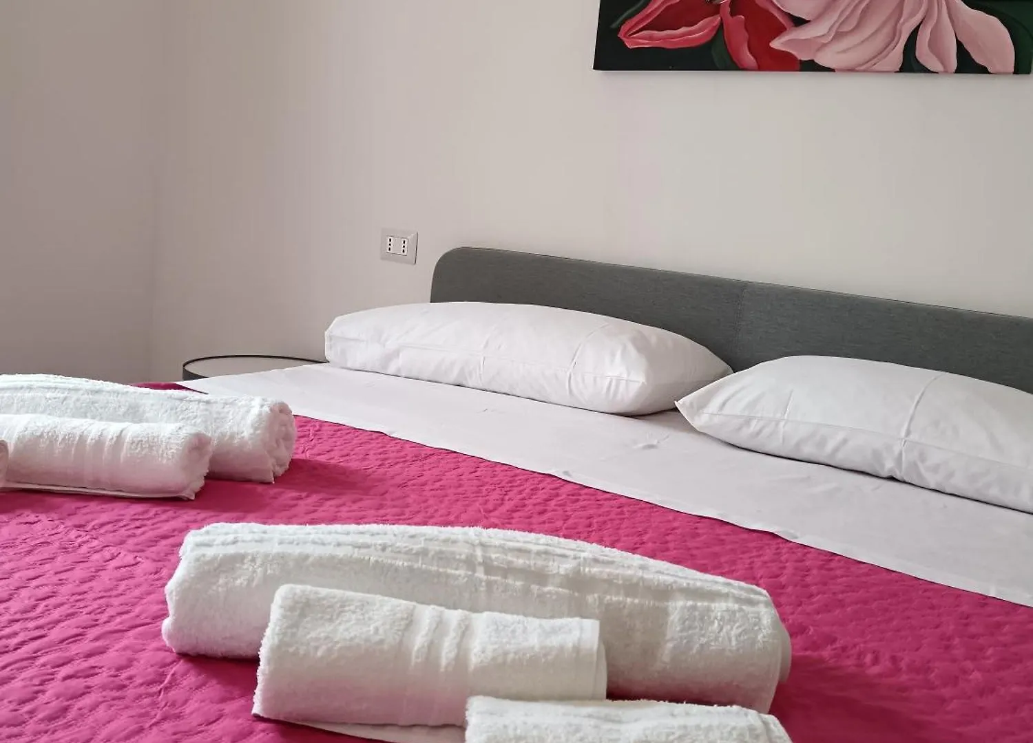 Appartamento A Casuzza Al Centro,Con Terrazzino Privato Catania Italia